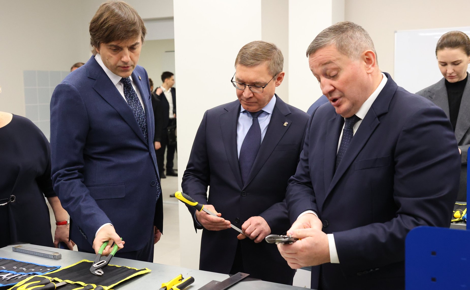 Первый заместитель Председателя СФ Владимир Якушев посетил оборонно-спортивный лагерь «Авангард»