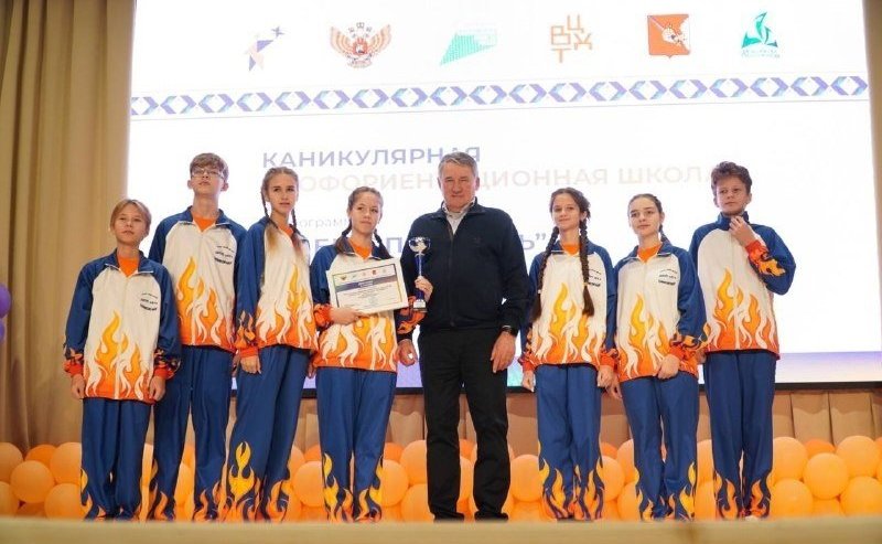 Юрий Воробьев встретился с участниками первой федеральной профориентационной смены «ZA безопасность!»