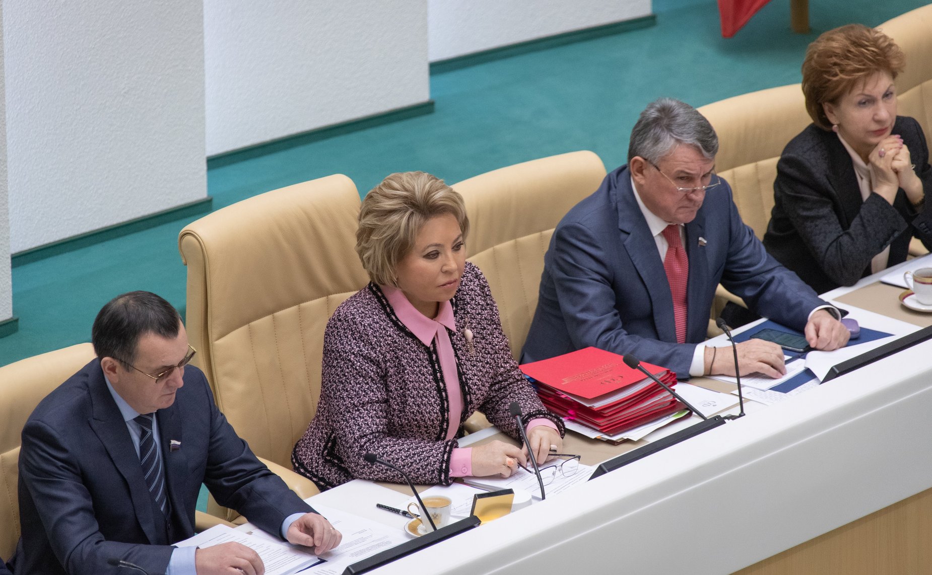 Николай Федоров, Валентина Матвиенко, Юрий Воробьев и Галина Карелова