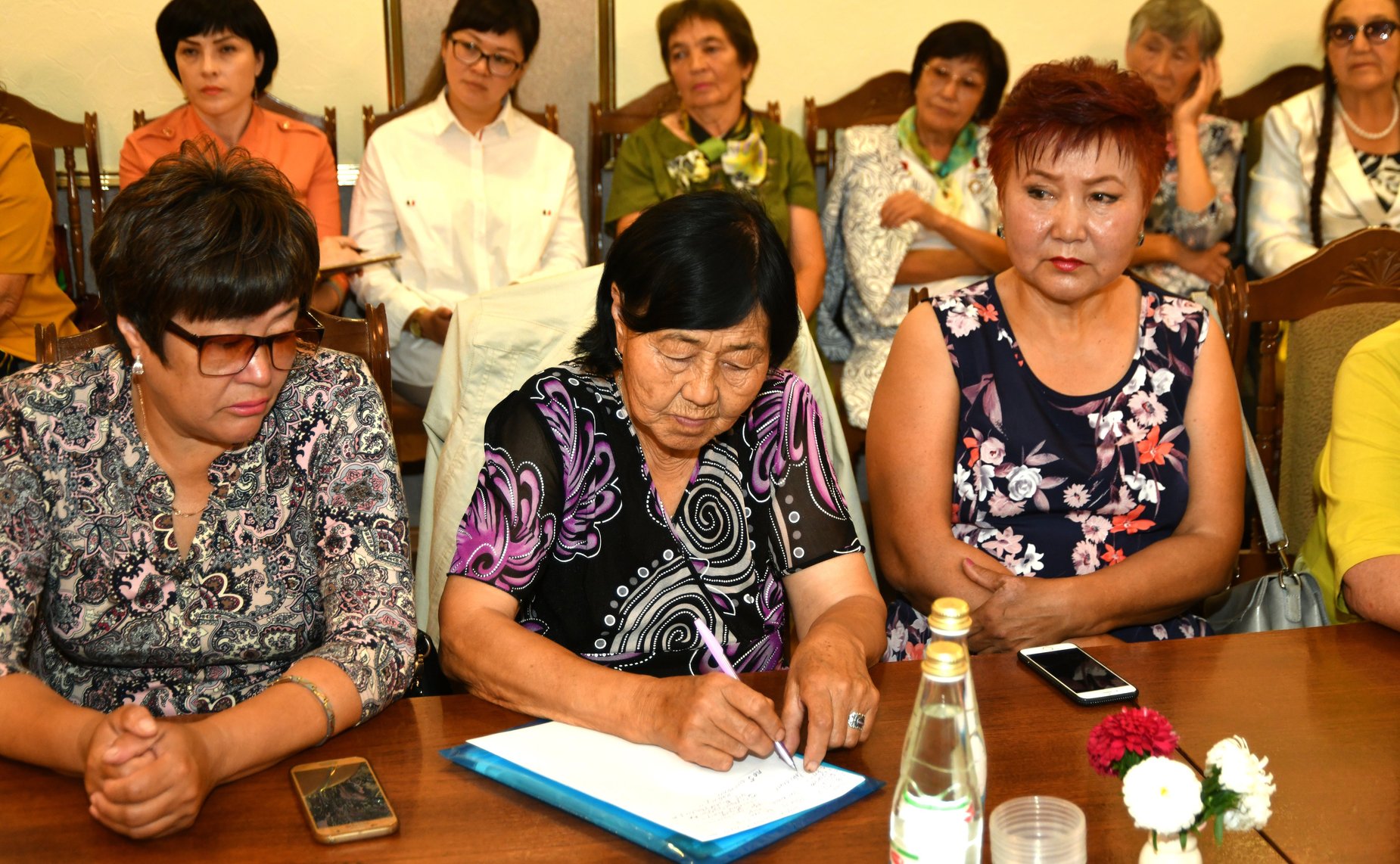 Владимир Полетаев принял участие во встрече с активом региональной общественной организации «Женщины Алтая – Алтайдыҥ Эпшилери»