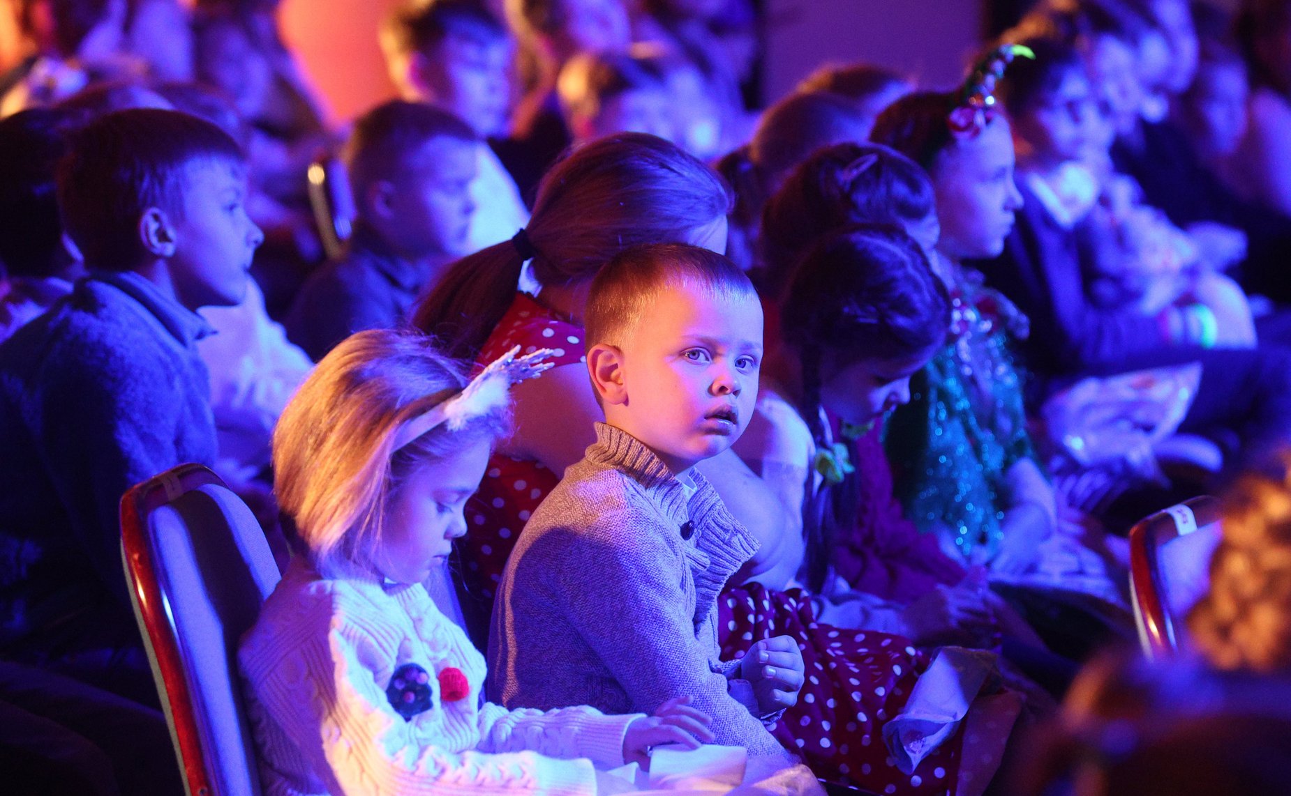 Дети из семей участников специальной военной операции стали гостями праздника «Рождество Христово в Таврическом дворце»