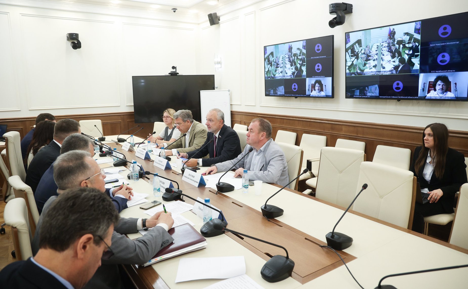 Заседание рабочей группы по рассмотрению проекта ФЗ № 872405–8 «О внесении изменений в статью 10 ФЗ «Об основах государственного регулирования торговой деятельности в Российской Федерации»