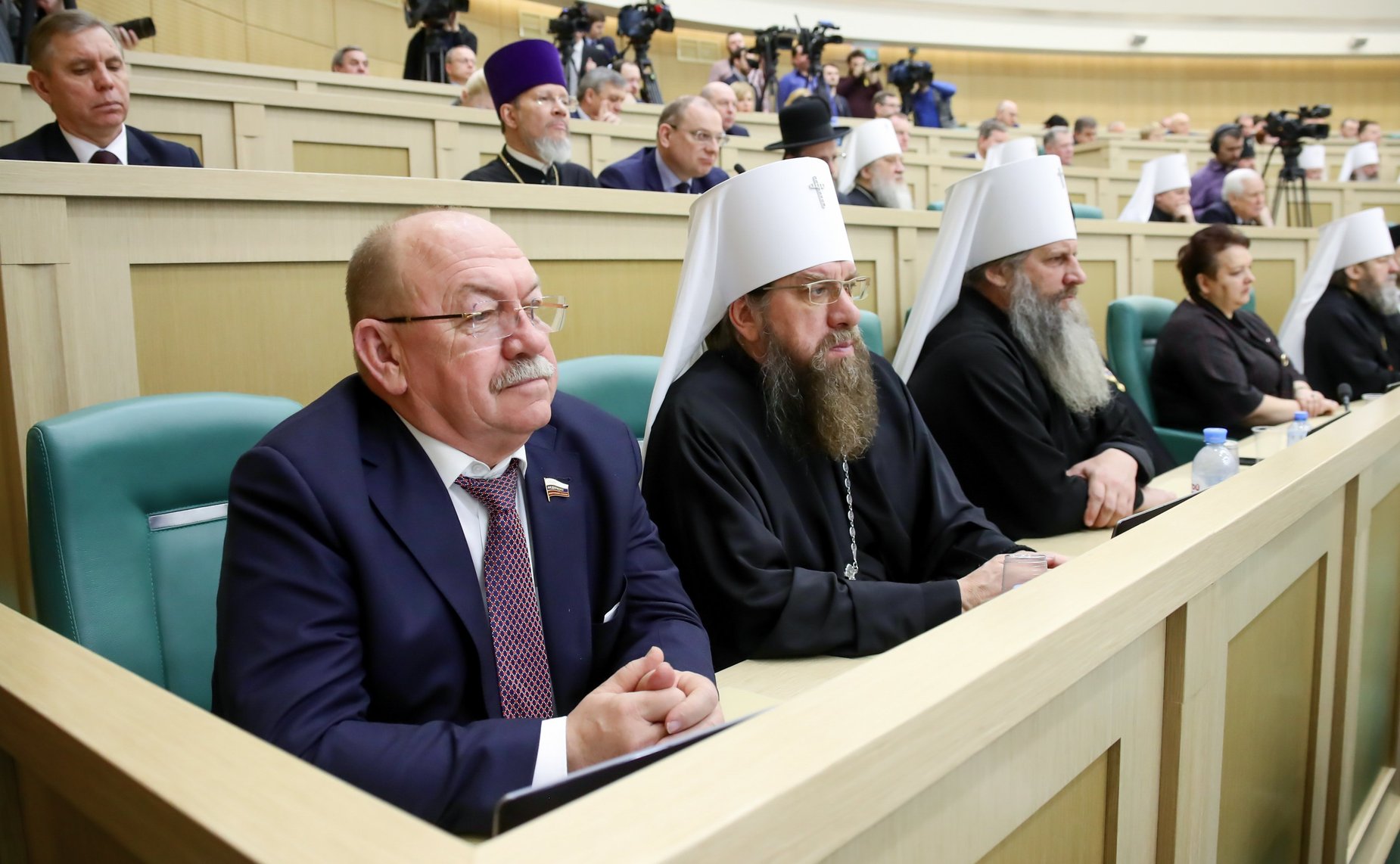 Пленарное заседание VIII Рождественских парламентских встреч в рамках XXVIII Международных Рождественских образовательных чтений «Великая Победа: наследие и наследники»