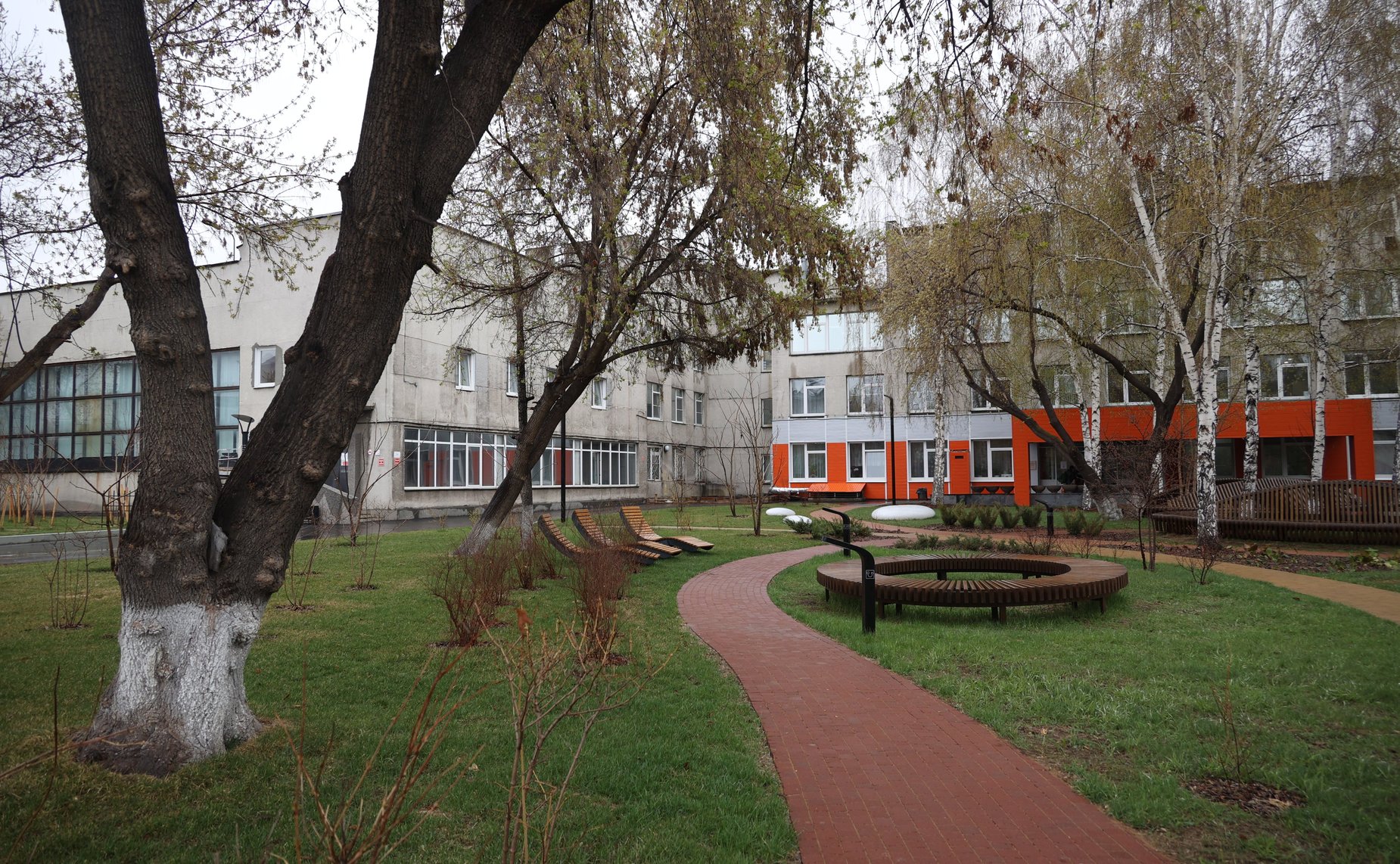 Сенаторы посетили строительство стационара Иркутской областной детской клинической больницы