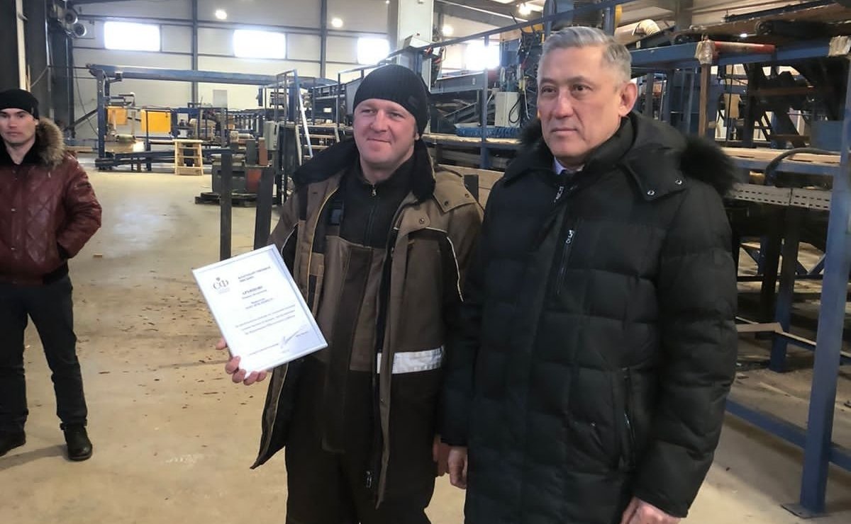 Юрий Валяев обсудил вопросы развития промышленности в Еврейской автономной области