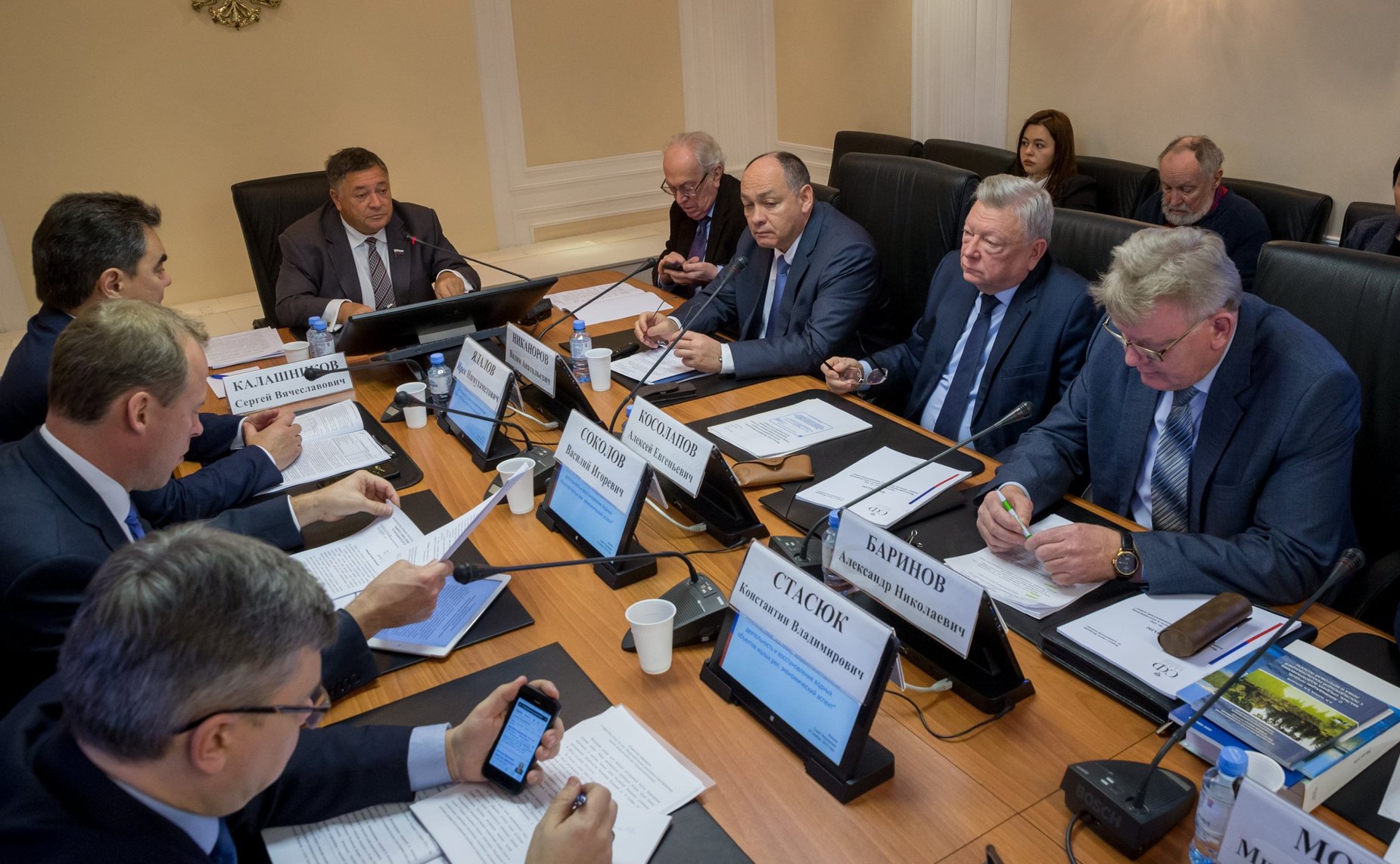 «Круглый стол» на тему «Водохозяйственная деятельность и восстановление водных ресурсов малых рек: экономический аспект»