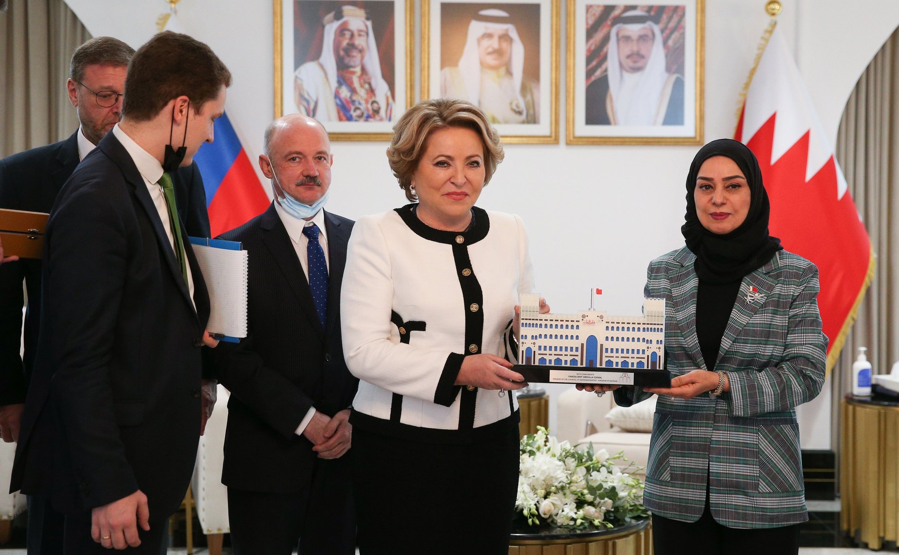 Встреча Председателя Совета Федерации Валентины Матвиенко с Председателем Палаты депутатов Национального собрания Королевства Бахрейн Фаузией Абдалла Зейнал