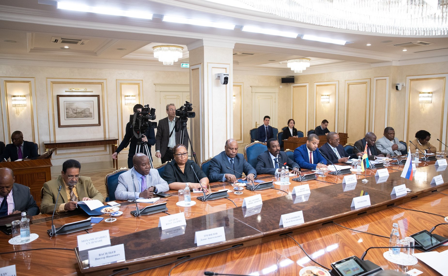 Встреча Николая Федорова с первым заместителем Председателя Ассамблеи Республики Мозамбик, Руководителем Административного совета Ассамблеи Антониу Жозе Амелией