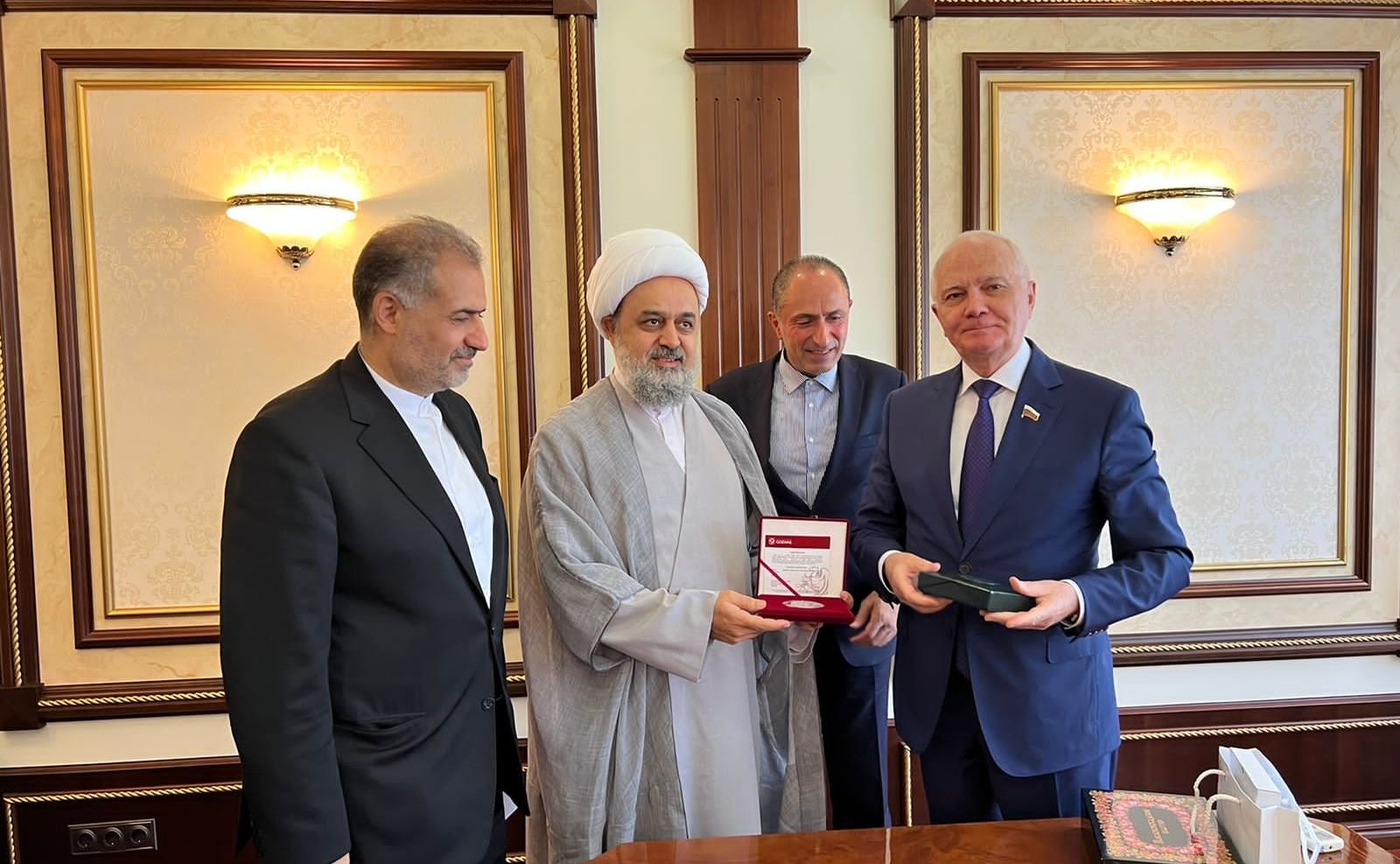 Встреча заместителя председателя Комитета СФ по международным делам Фарита Мухаметшина с Генеральным секретарем Всемирной организации по сближению мазхабов