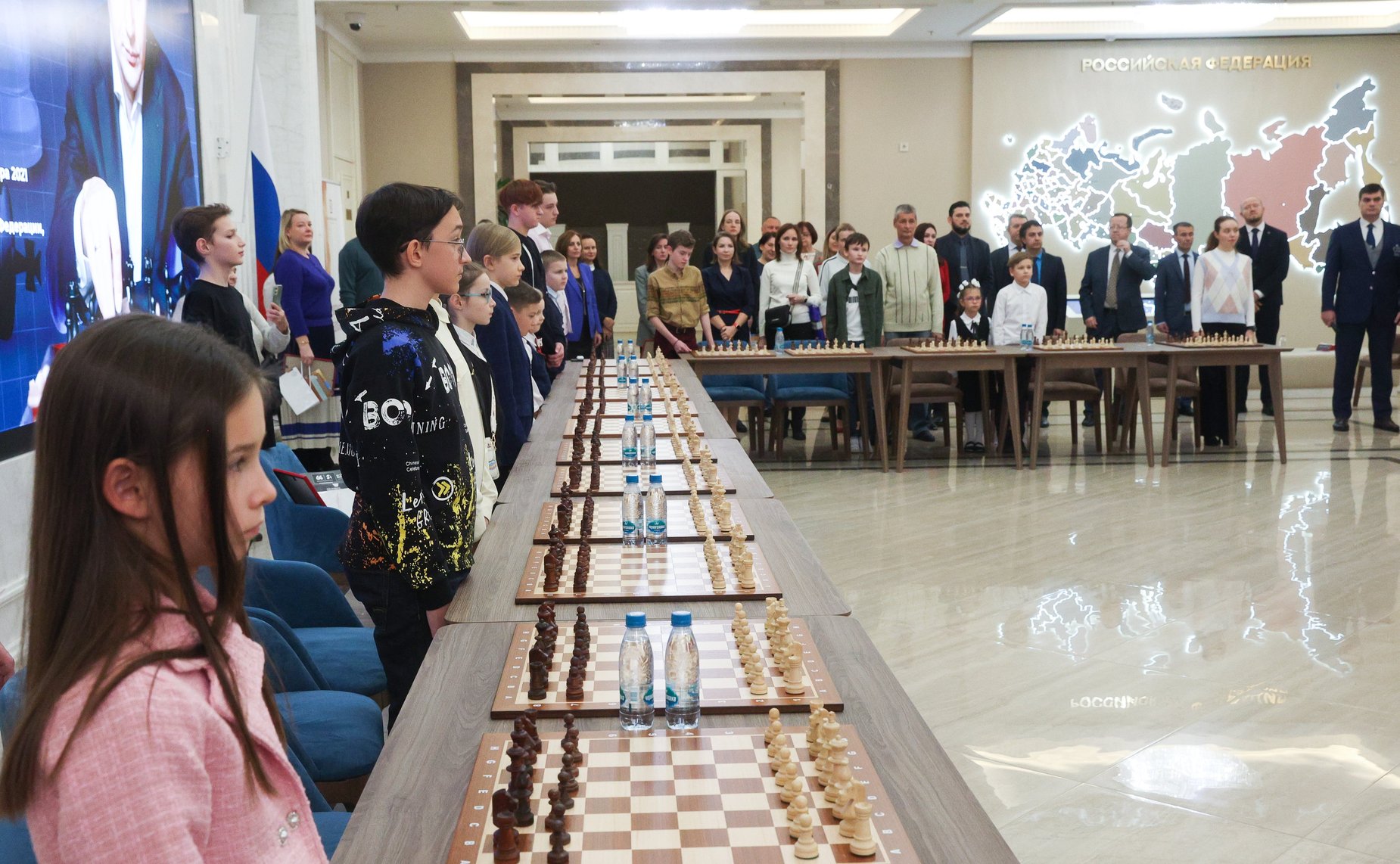 Сергей Карякин выступил на шахматном турнире, посвященном Году семьи