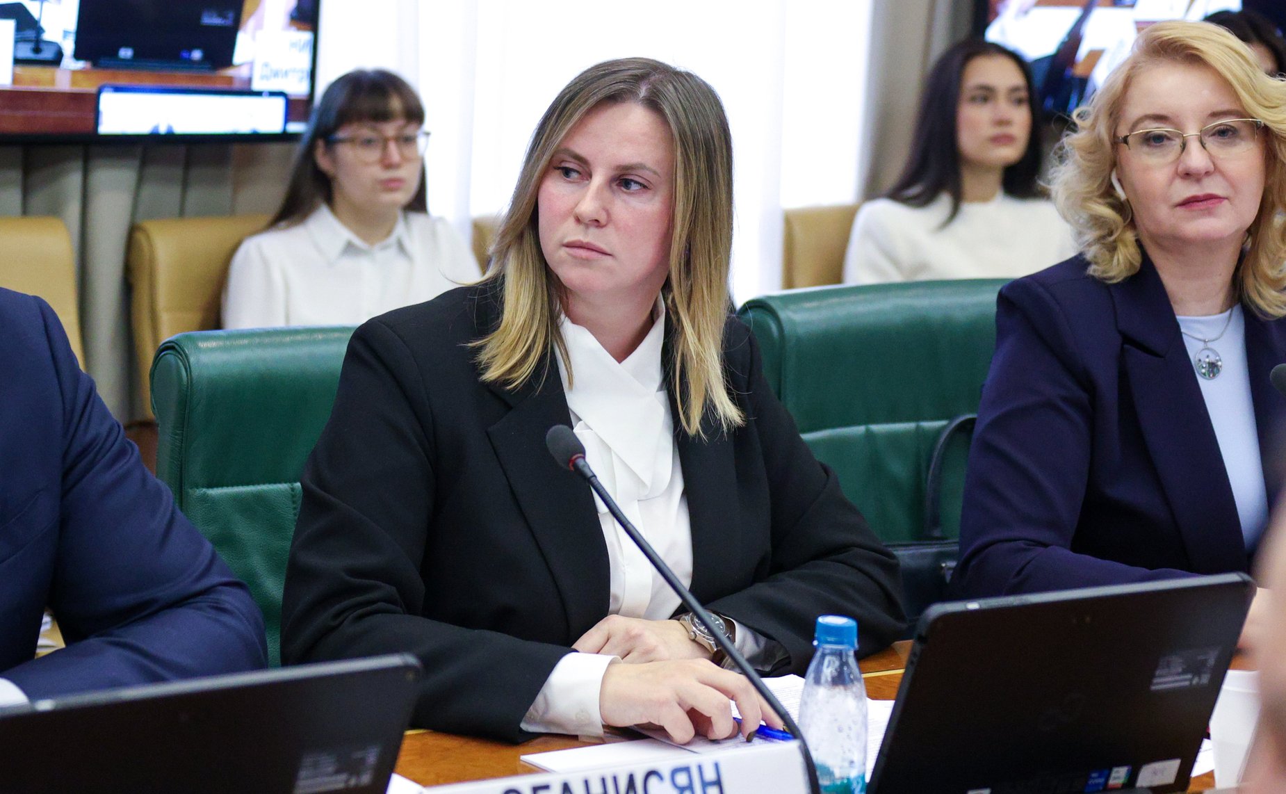 Круглый стол на тему «Совершенствование системы лицензирования деятельности по управлению многоквартирными домами: законодательные новации и практика применения»