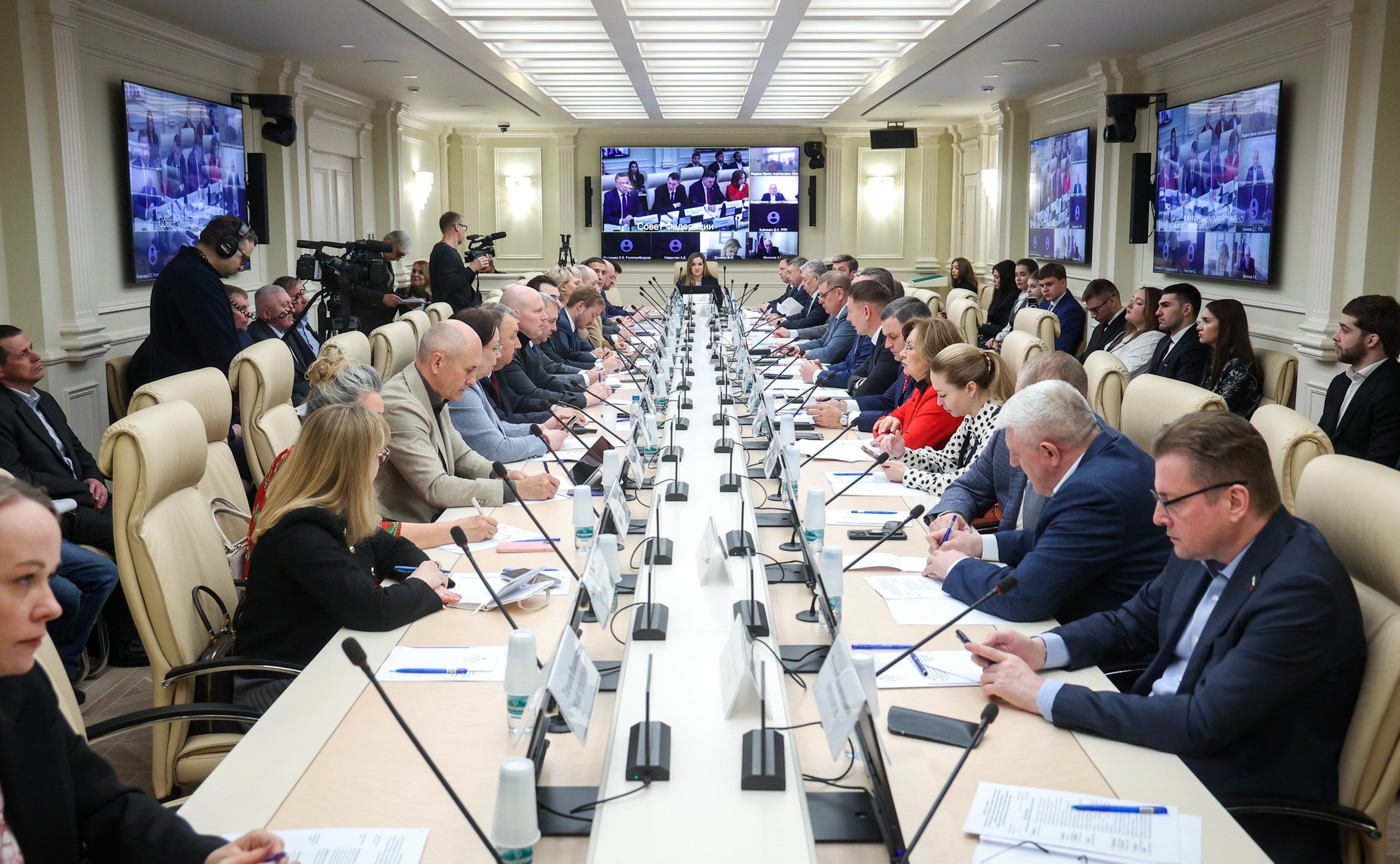 Заседание Комиссии СФ по мониторингу законодательства Российской Федерации в сфере государственного контроля (надзора) и муниципального контроля в РФ