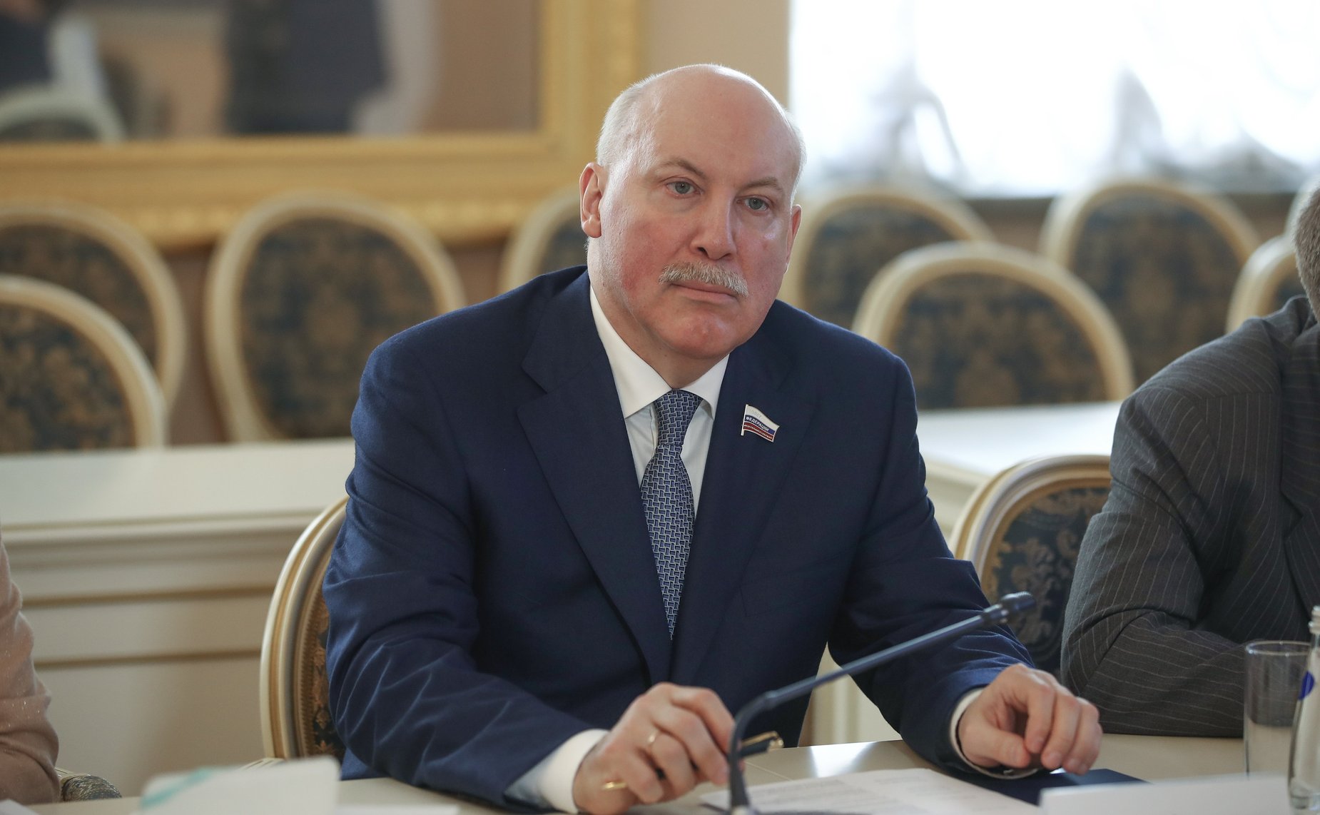 Д. Мезенцев