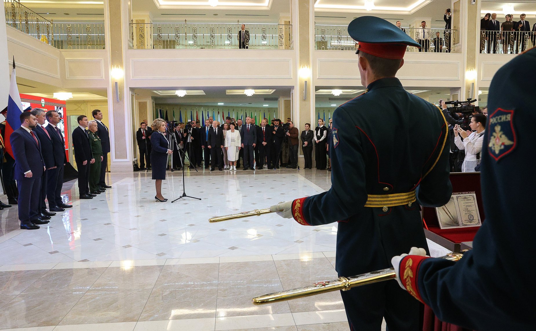 В Совете Федерации прошла торжественная церемония вручения «Мечей Победы» городам воинской славы Мариуполю и Мелитополю