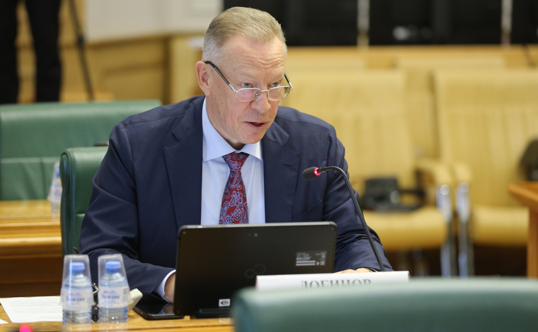 Внеочередное заседание Комитета СФ по конституционному законодательству и государственному строительству