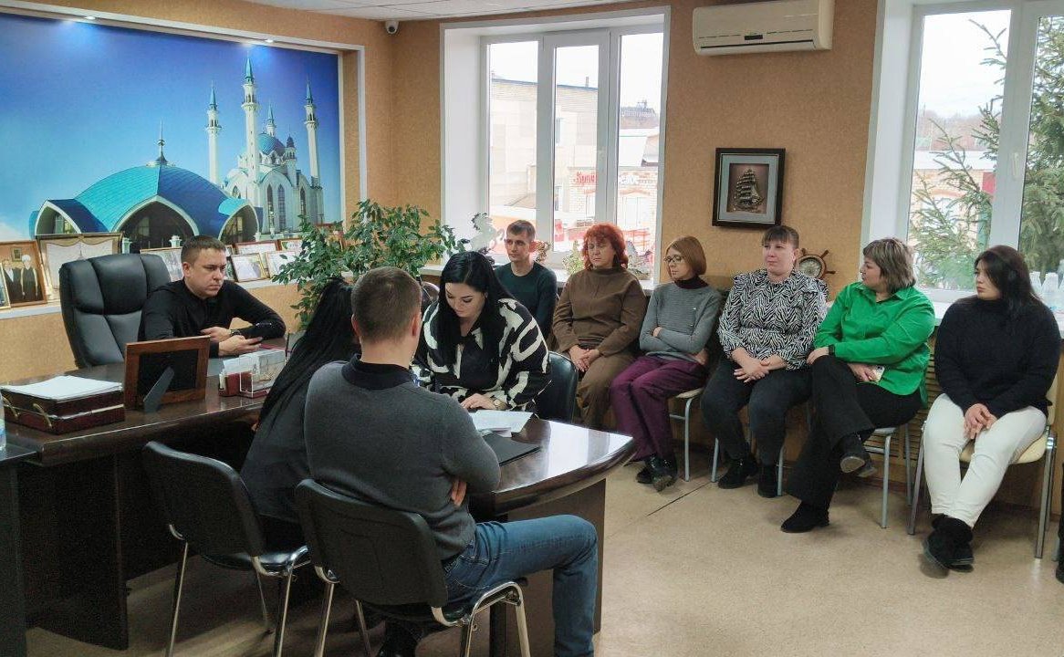 Айрат Гибатдинов в Новоспасском районе прошел прием граждан