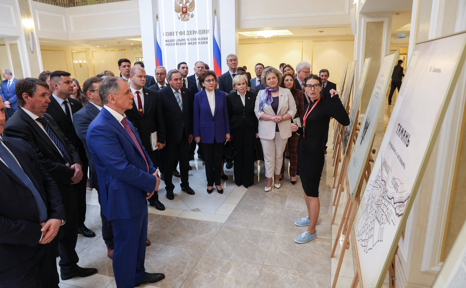 Открытие в Совете Федерации выставки «Путешествие во времени с Екатериной Великой»