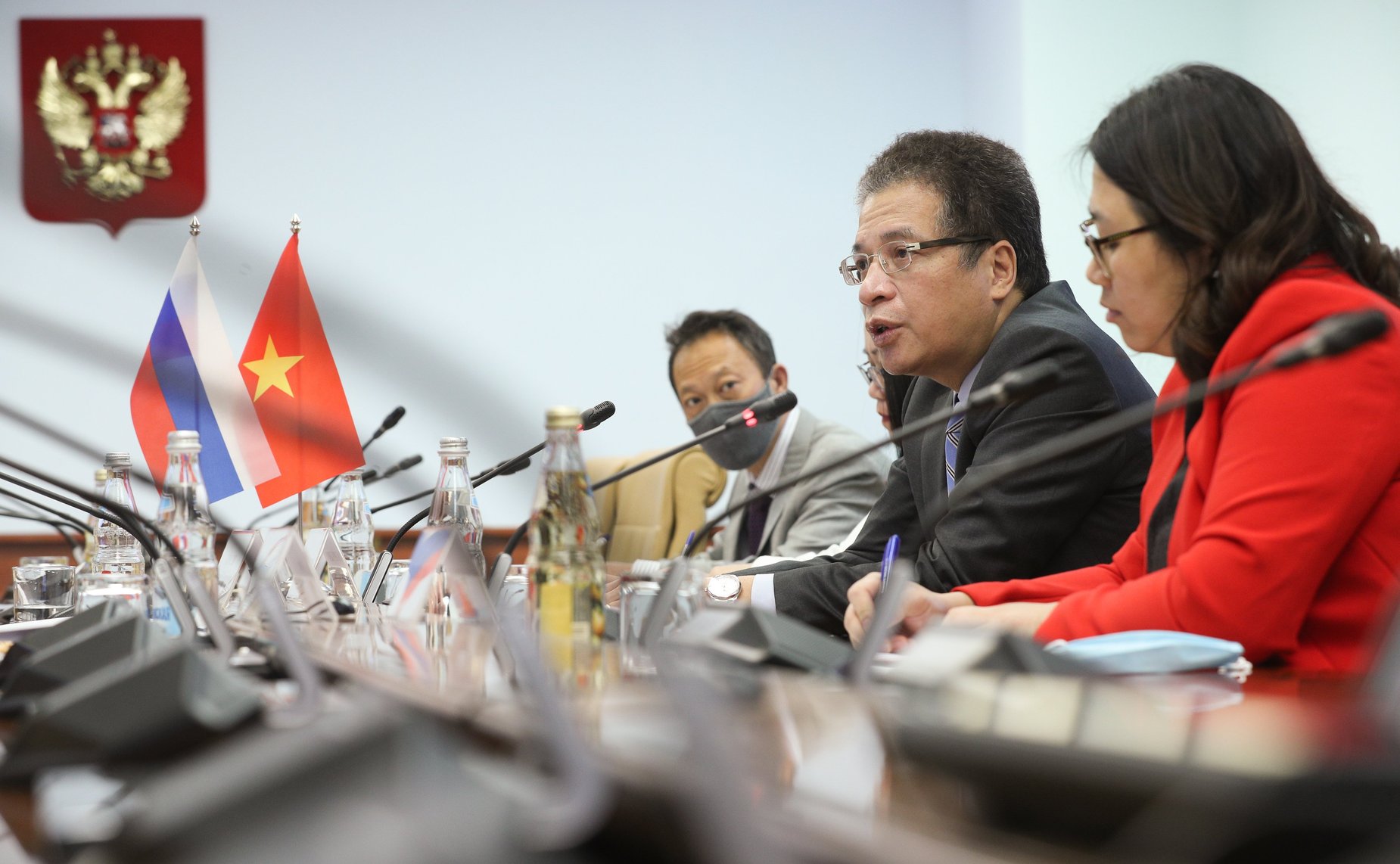 Встреча председателя Комитета СФ по международным делам Григория Карасина с Чрезвычайным и Полномочным Послом Социалистической Республики Вьетнам в РФ Данг Минь Кхоем