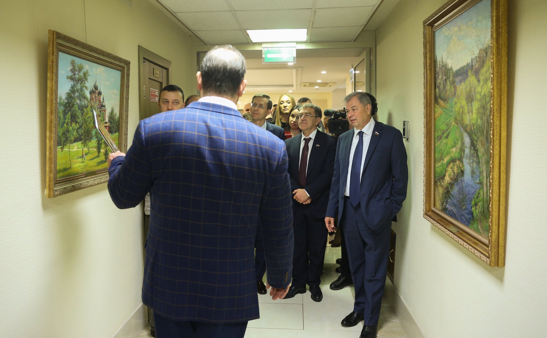 В СФ открылась выставка заслуженного художника РФ Александра Шилова