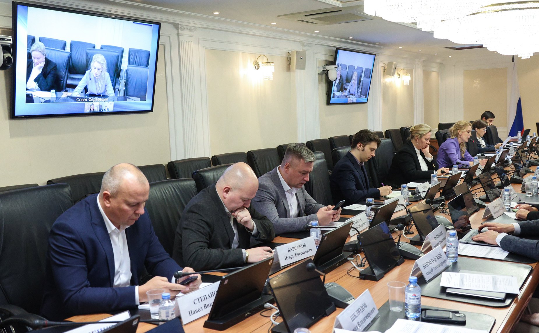 Круглый стол Комитета СФ по социальной политике «Государственная поддержка развития кружков технического творчества молодежи в области развития беспилотных летательных систем»