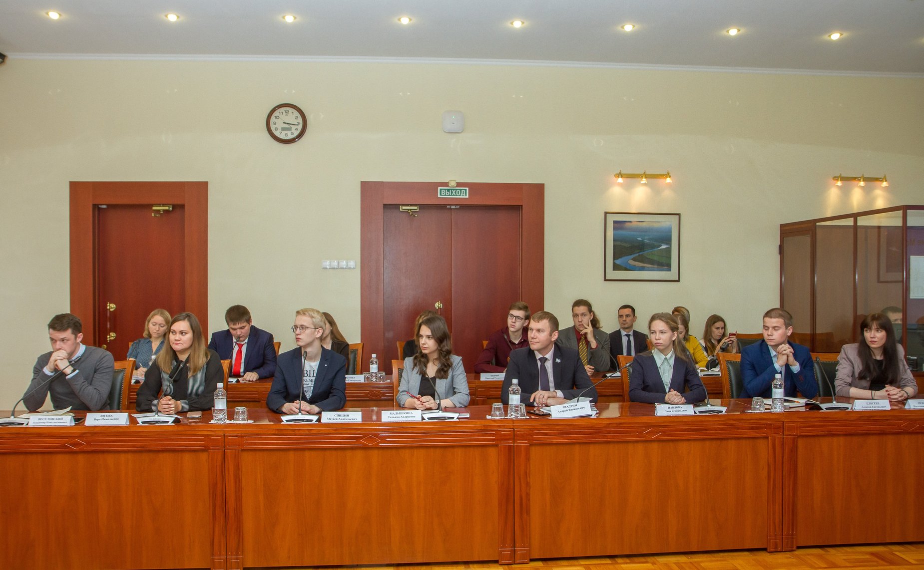 Заседание Дискуссионного клуба при Молодежном парламенте Вологодской области