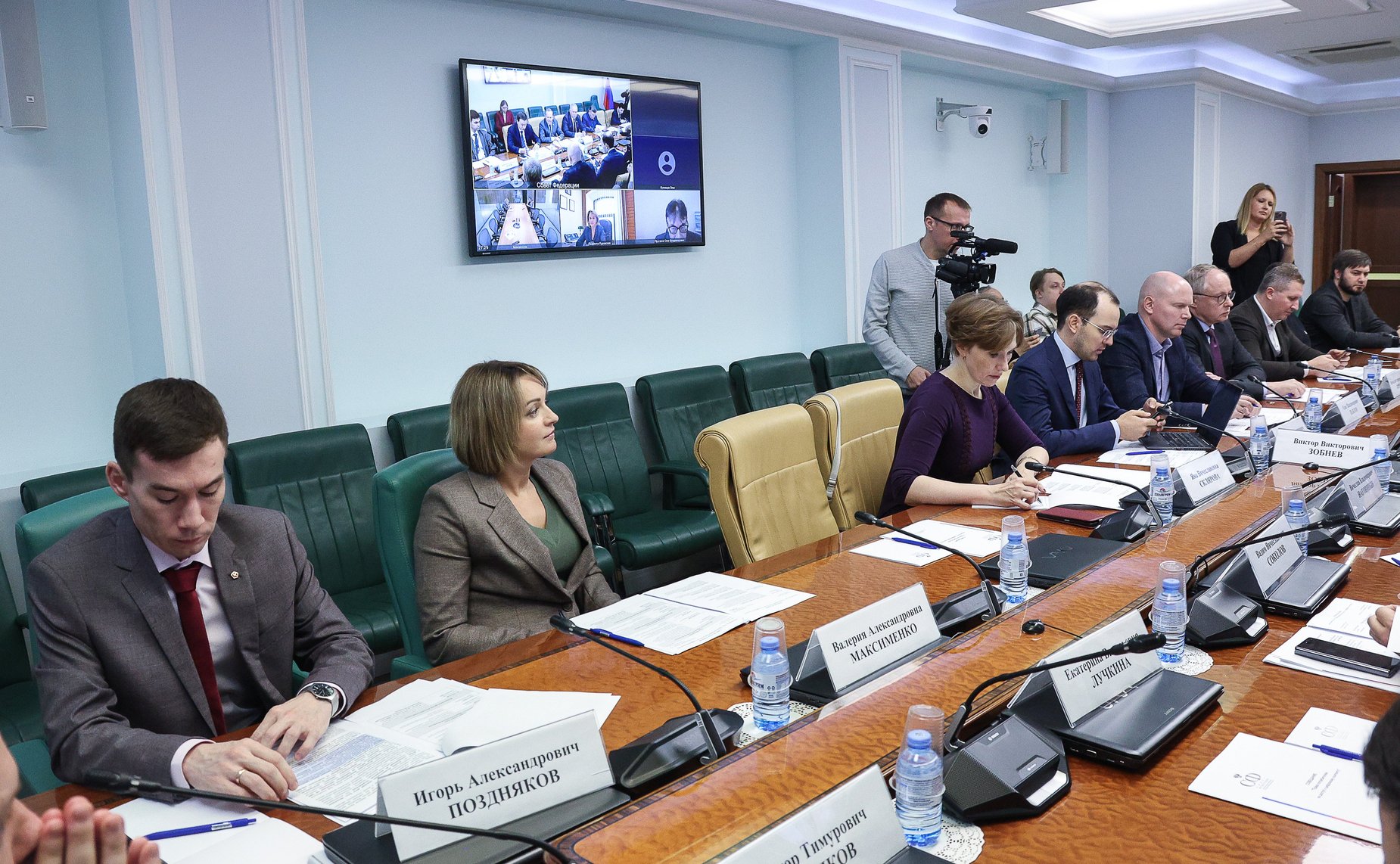 Сенаторы и эксперты обсудили вопросы защиты прав потребителей в отношении доступа к цифровому контенту