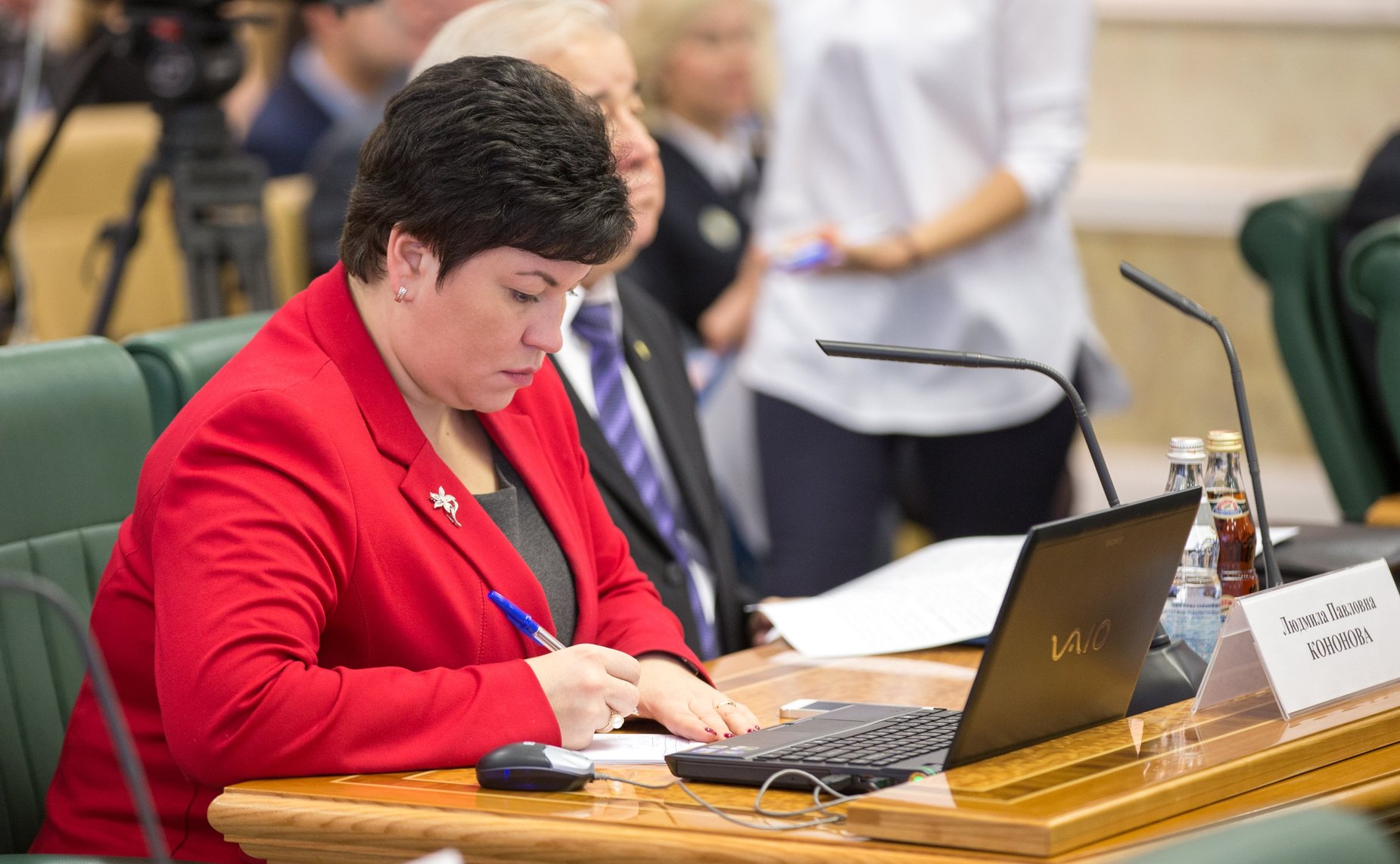 Кононова. Парламентские слушания в СФ на тему «Место и роль отраслевых учреждений высшего профессионального образования в современной системе образования России»