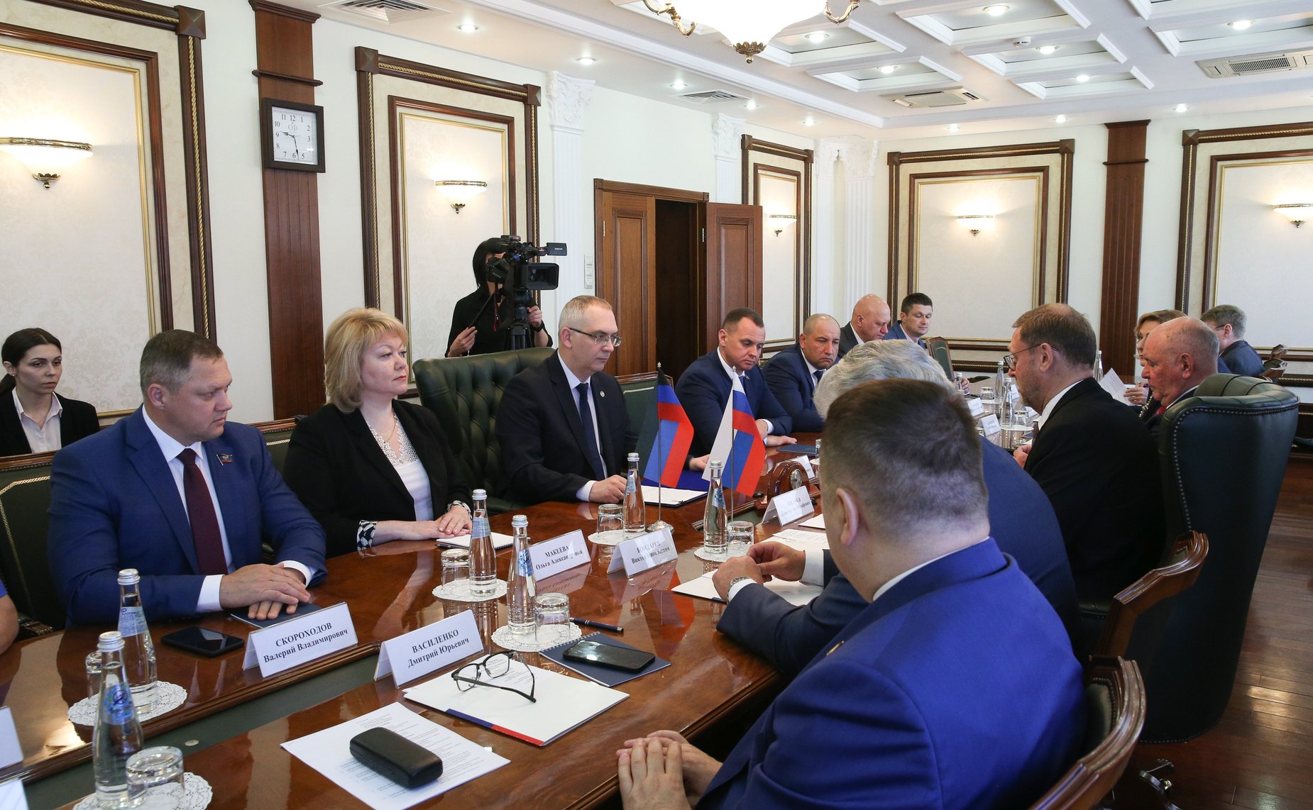 Встреча заместителя Председателя Совета Федерации Константина Косачева с Председателем Народного Совета Донецкой Народной Республики Владимиром Бидёвкой