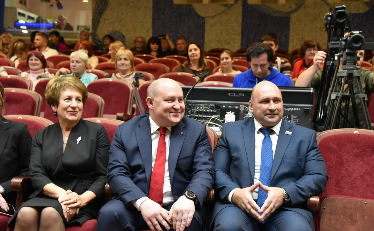 Екатерина Алтабаева приняла участие в праздновании Дня народного единства в Севастополе