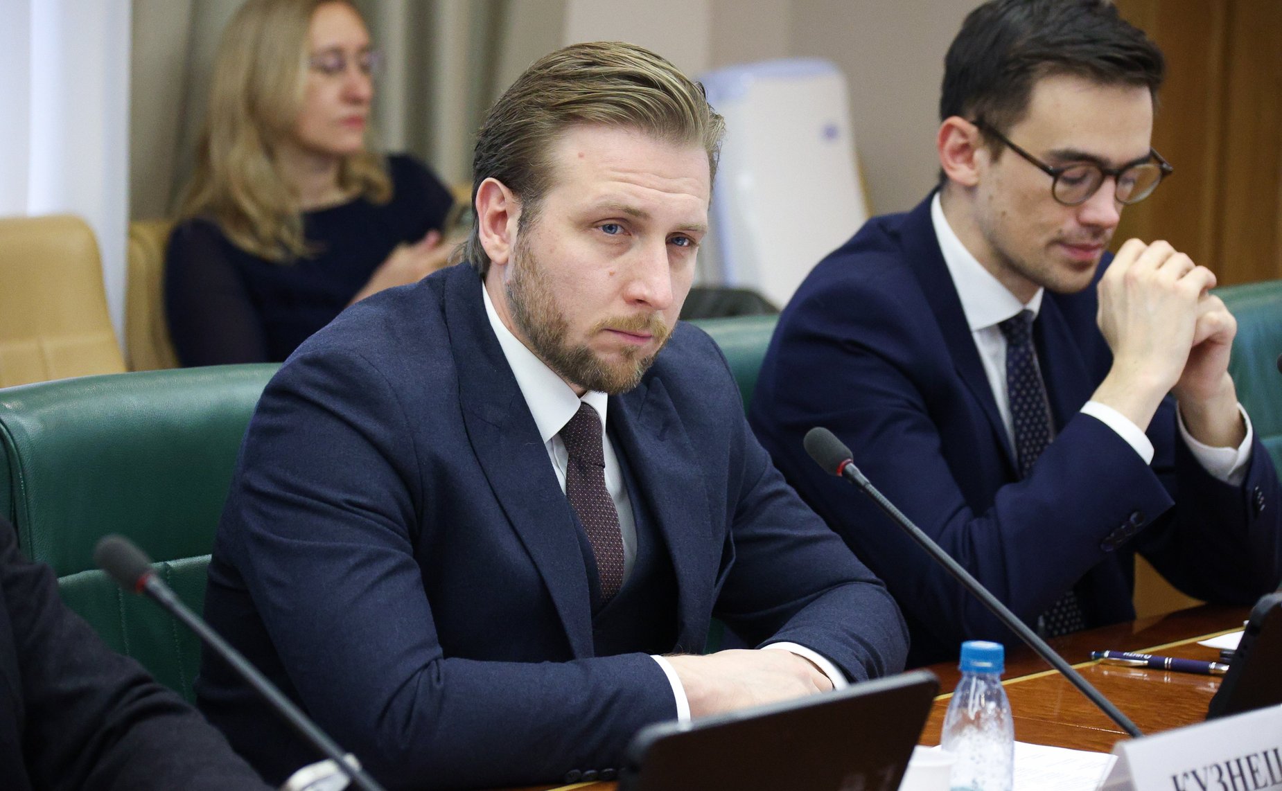 Круглый стол на тему «Обеспечение технологического лидерства в нефтегазовом секторе: цифровая трансформация, обеспечение кадрами, локализация оборудования»