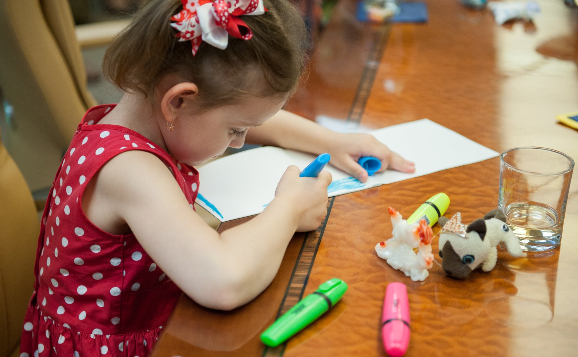 Встреча З. Драгункиной с участниками выставки «Великая Отечественная война глазами детей»