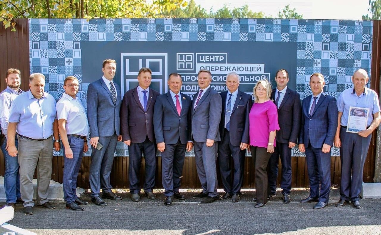 Игорь Мурог принял участие в открытии Центра опережающей профессиональной подготовки (ЦОПП) по направлению «Автомобильный транспорт» в Ряжском колледже имени Героя Советского Союза А.М. Серебрякова