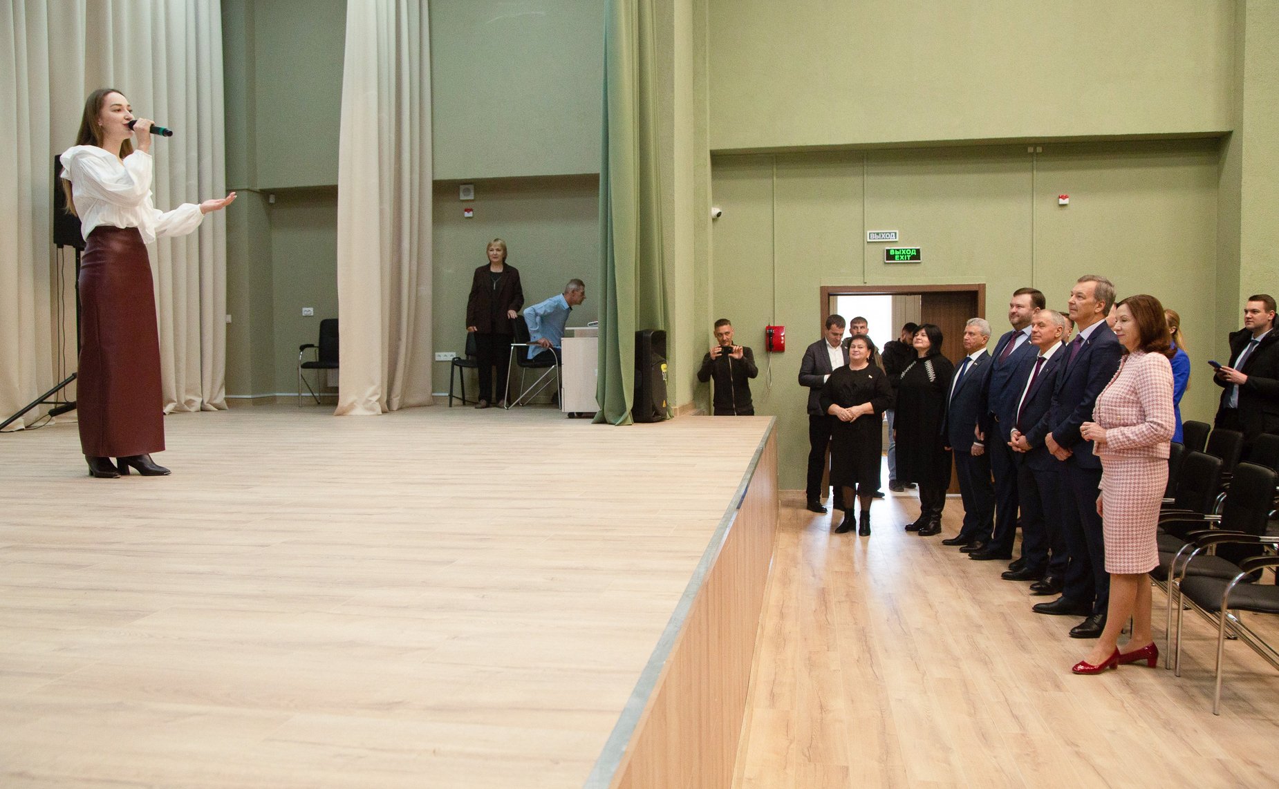 Сенаторы посетили Железнодорожненский сельский Дом культуры в Республике Крым