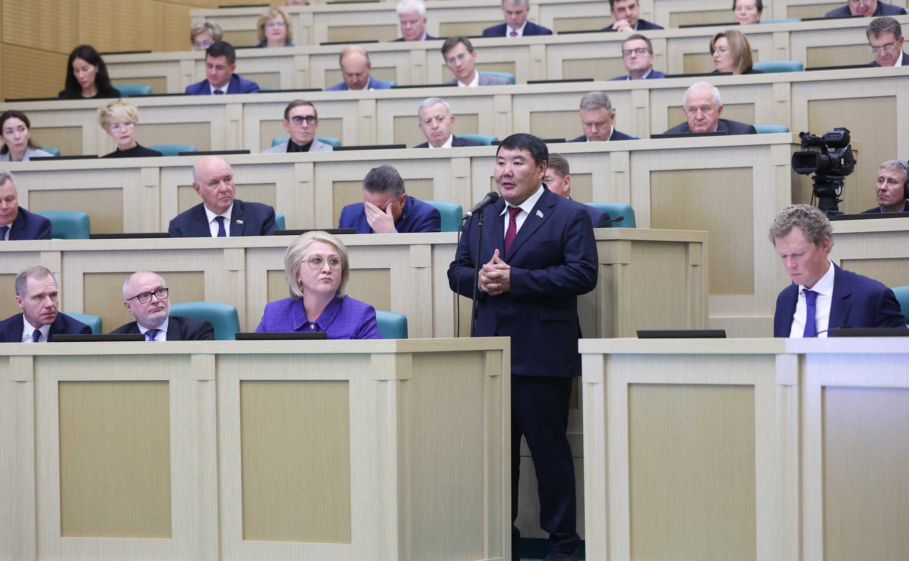 Парламентские слушания на тему «О параметрах проекта федерального бюджета на 2025 год и на плановый период 2026 и 2027 годов»