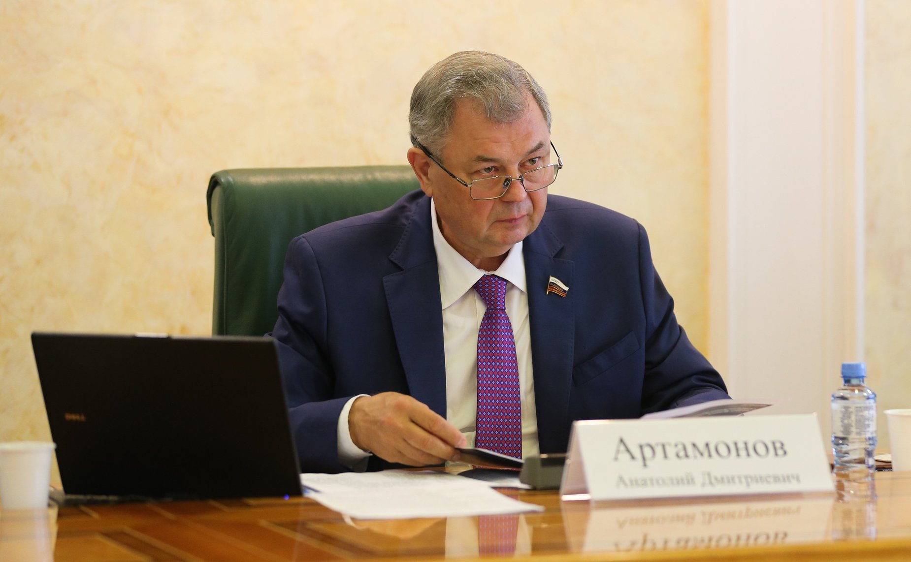 Анатолий Артамонов