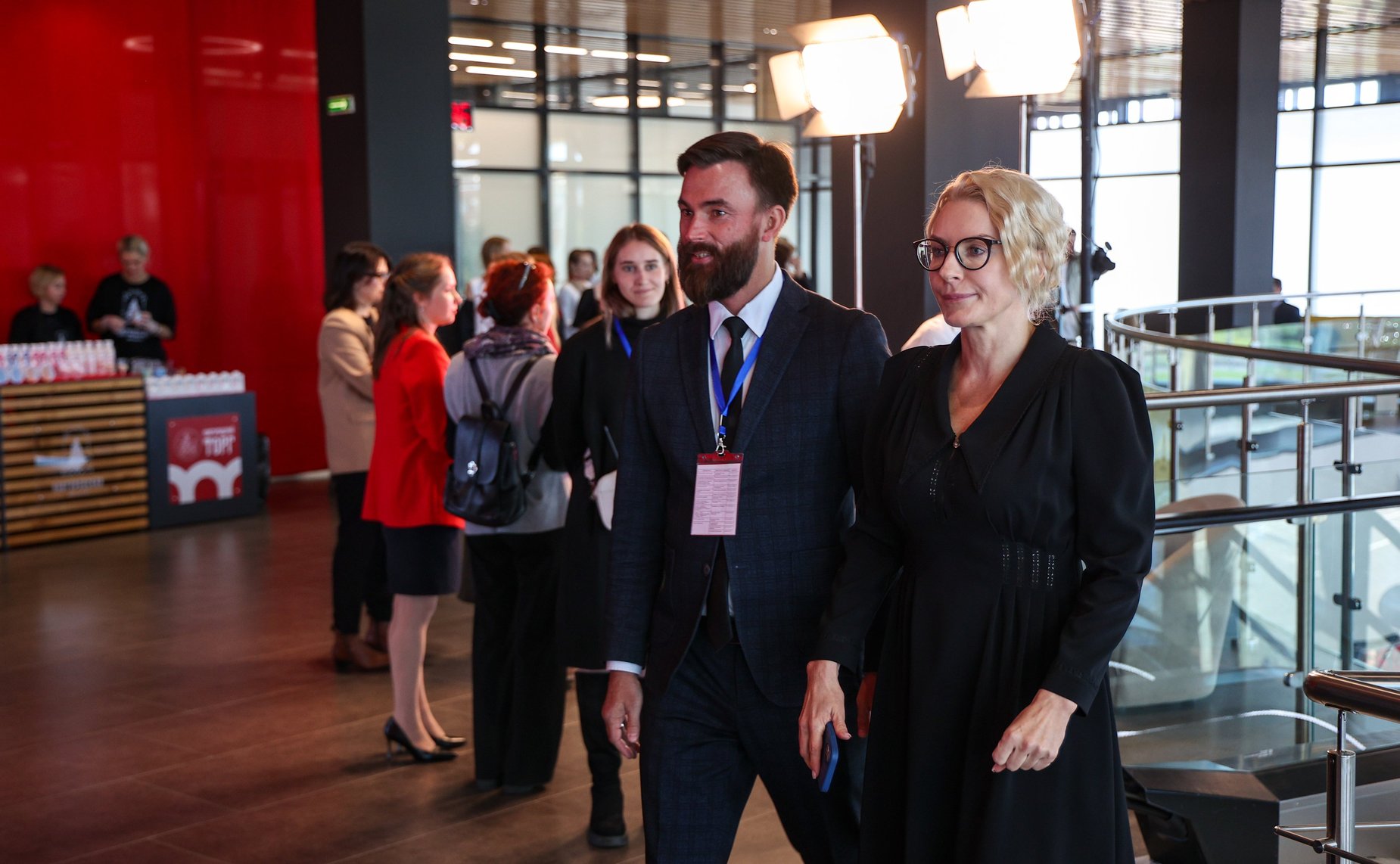 Валентина Матвиенко посетила Софийский собор и осмотрела выставку брендов «Новгородский торг»