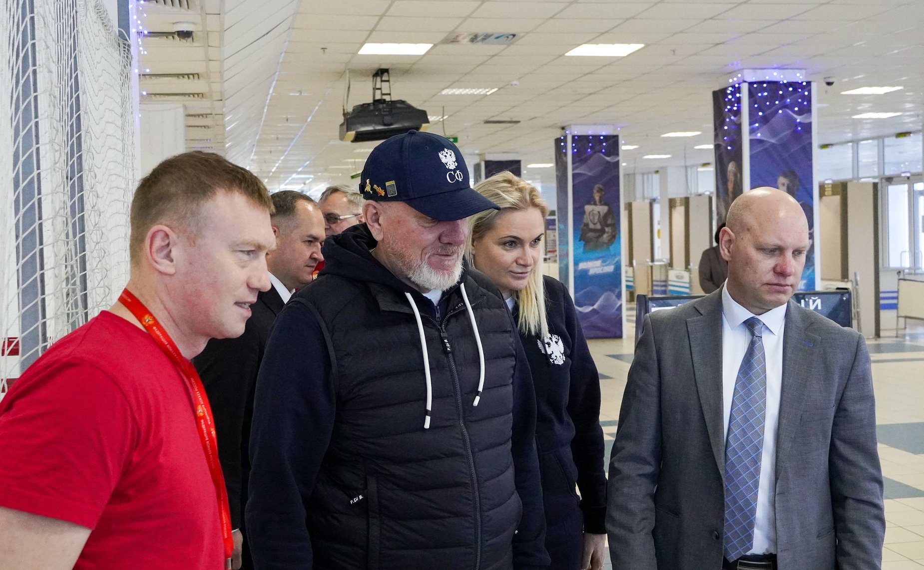 Сенаторы посетили Ледовый дворец Марий Эл