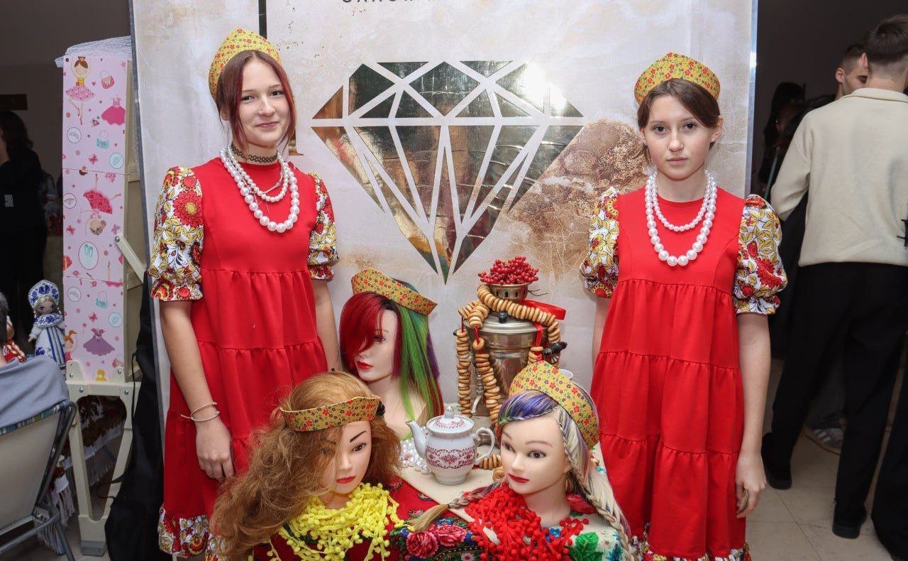 Ольга Бас приняла участие в мероприятии «Русский стиль» ЛНР