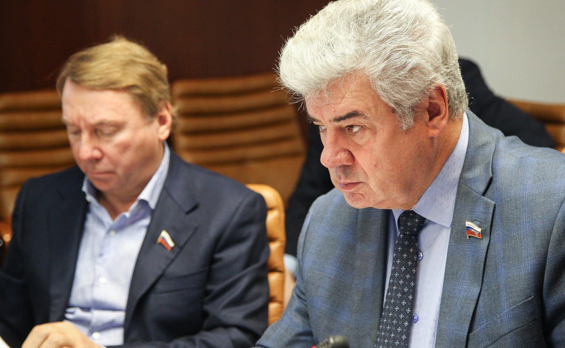 Виктор Бондарев