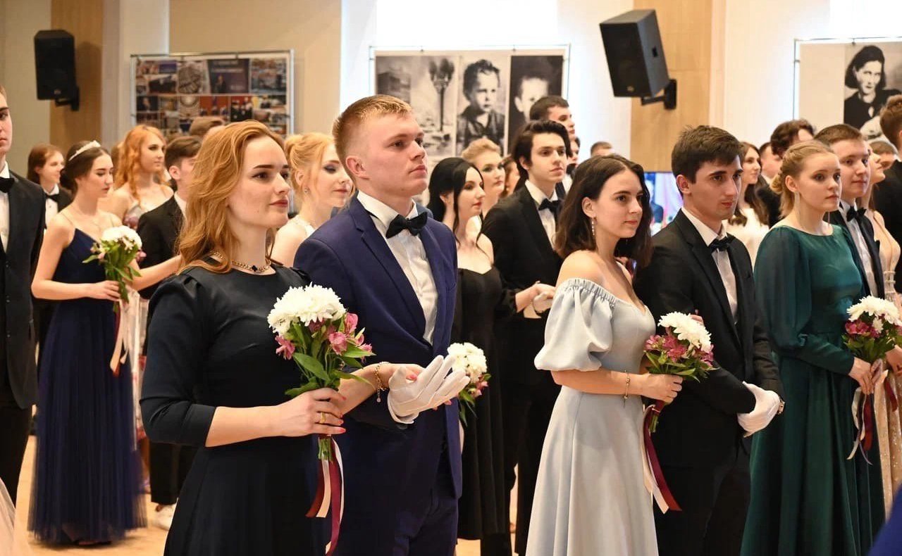 25 апреля, в День рождения основателя ЛДПР и учредителя Института мировых цивилизаций Владимира Жириновского, вот уже в пятый раз состоялся ежегодный Русский бал «Сохранение традиций»