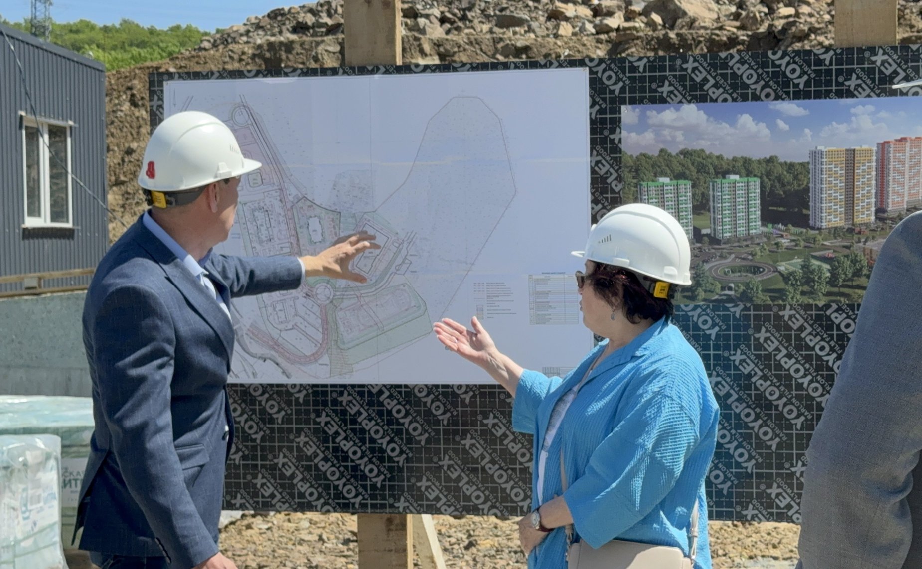 Людмила Талабаева в рамках визита в регион посетила строительную площадку жилищно-строительного кооператива «Радость»