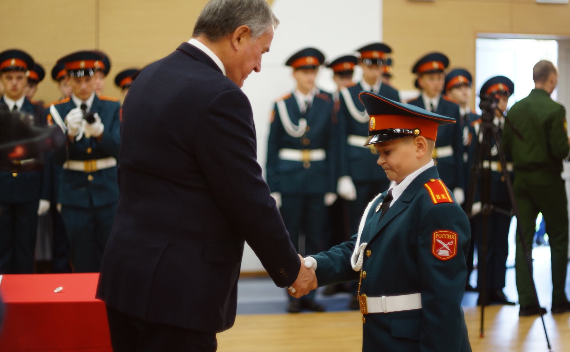 Церемония посвящения в кадеты прошла в образовательном центре — кадетской школе «Корабелы Прионежья»