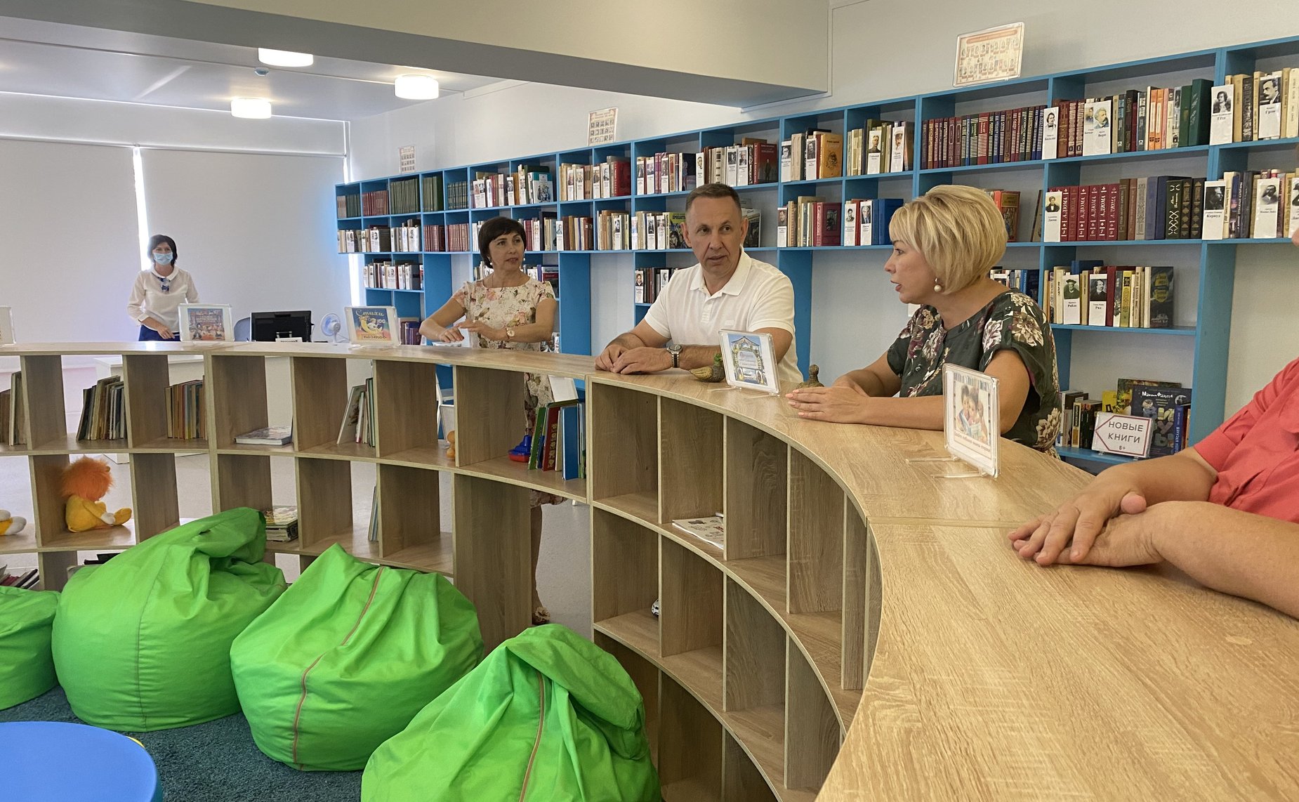 Олег Алексеев в ходе работы в регионе посетил Лысогорский, Калининский и Самойловский районы