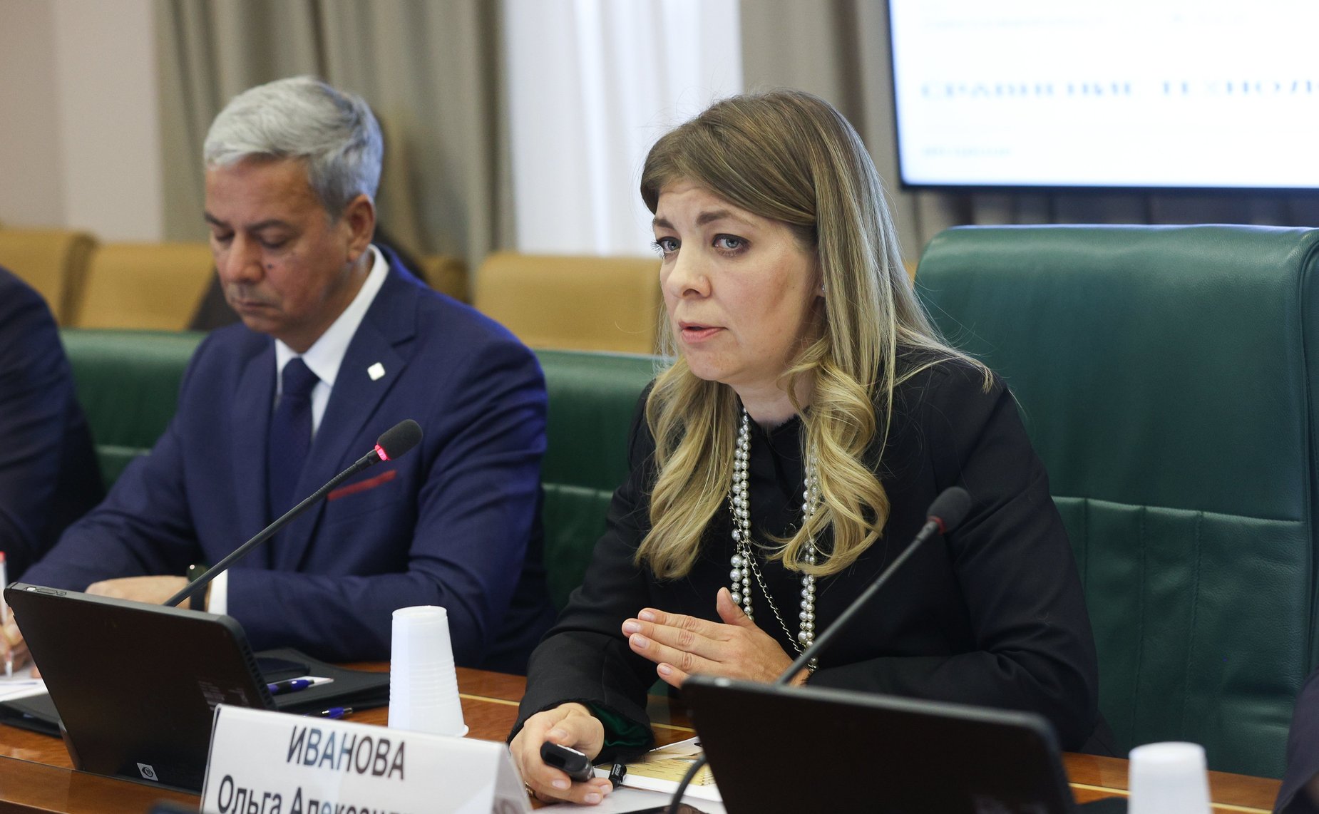 Круглый стол на тему «О развитии сегмента деревянного домостроения в России»