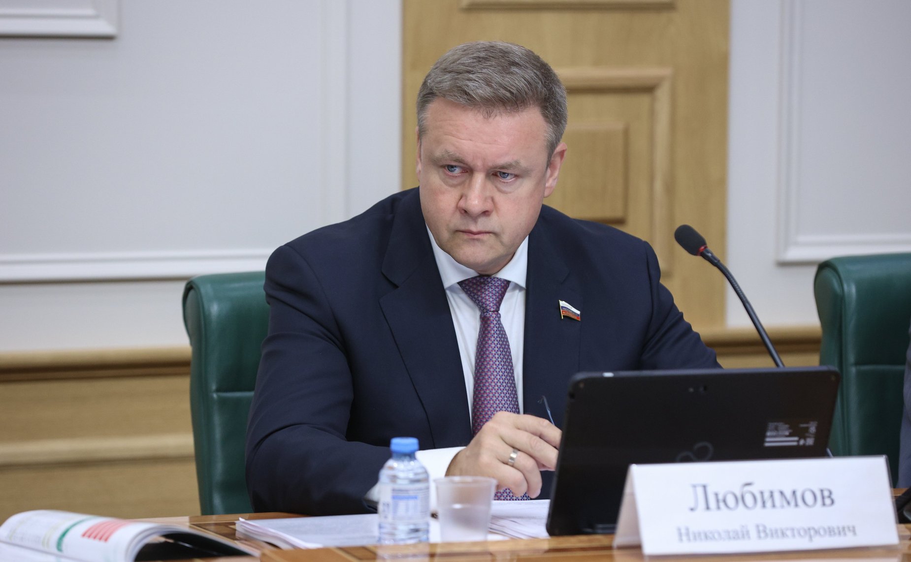 Николай Любимов