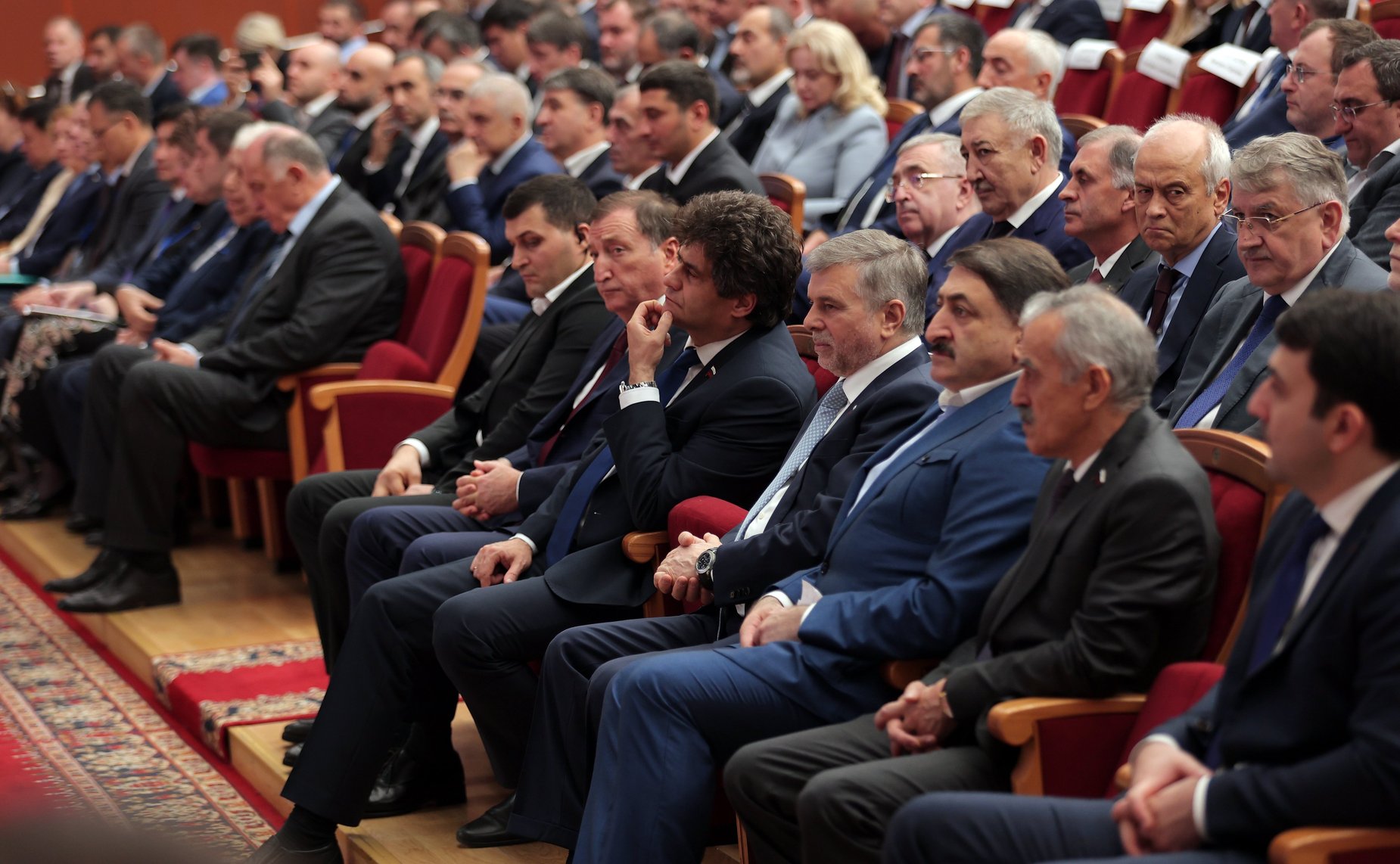 Пленарное заседание «Социально-экономические аспекты развития горных территорий». Принятие итоговой резолюции форума (Горный форум)