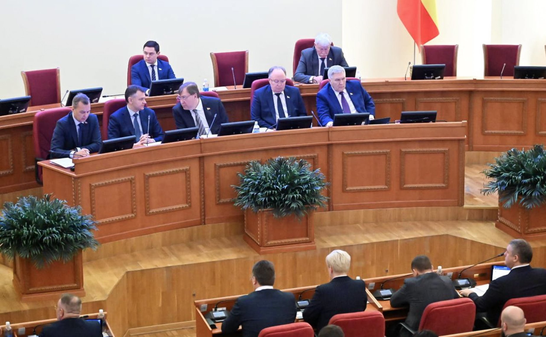 Первый заместитель Председателя Совета Федерации Андрей Яцкин принял участие в заседании законодательного собрания Ростовской области
