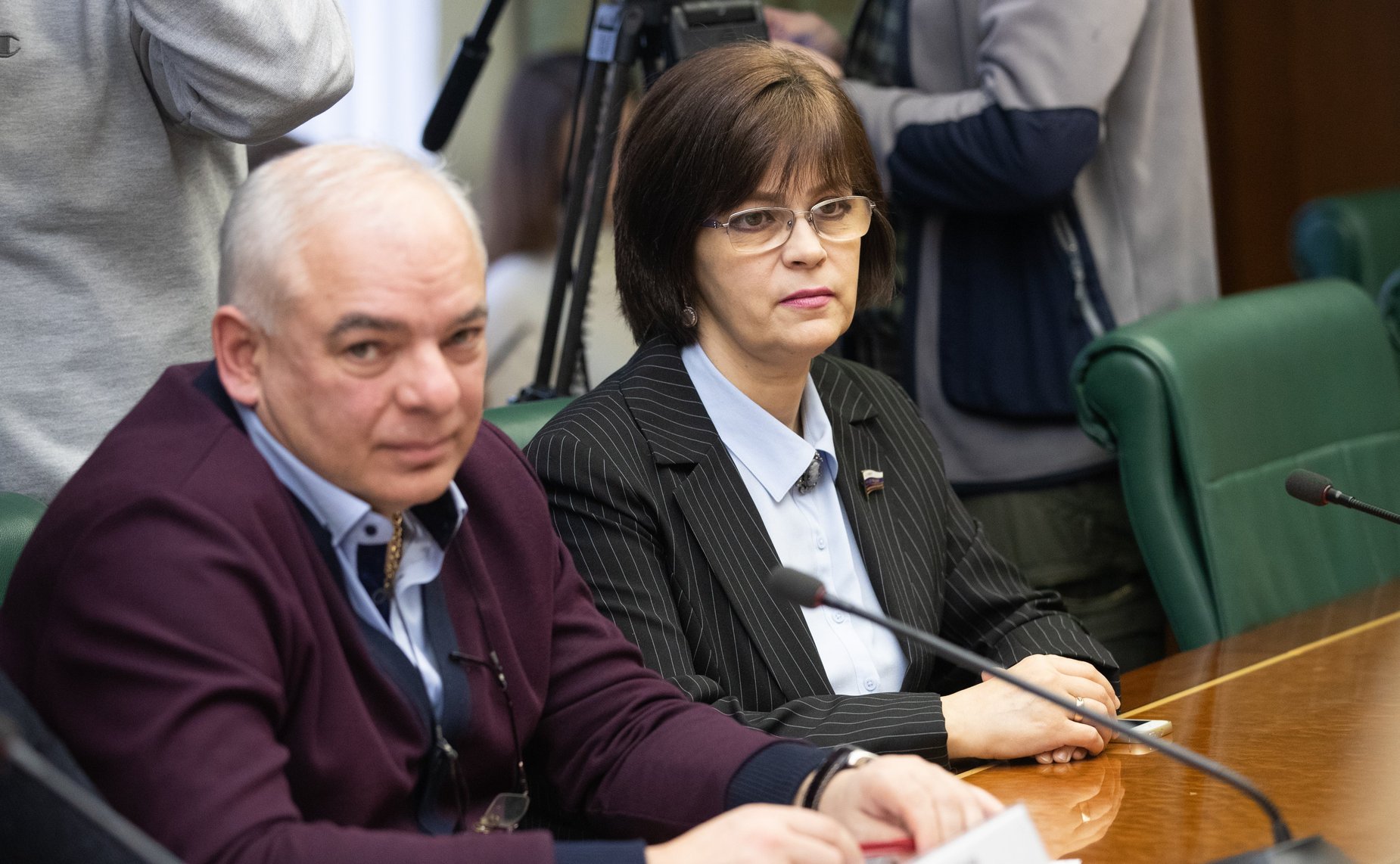 Елена Попова