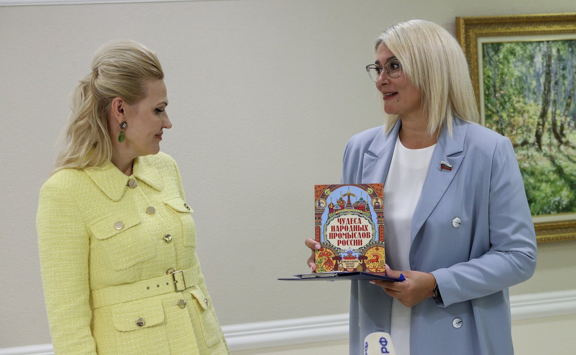 Открытие в Совете Федерации выставки о книжной серии «Удивительная Русь»