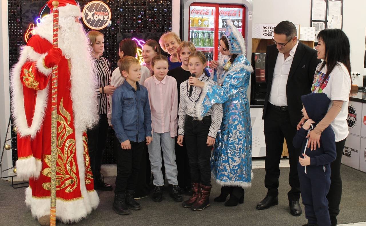 Айрат Гибатдинов поздравил детей Ульяновской области с наступающим Новым Годом